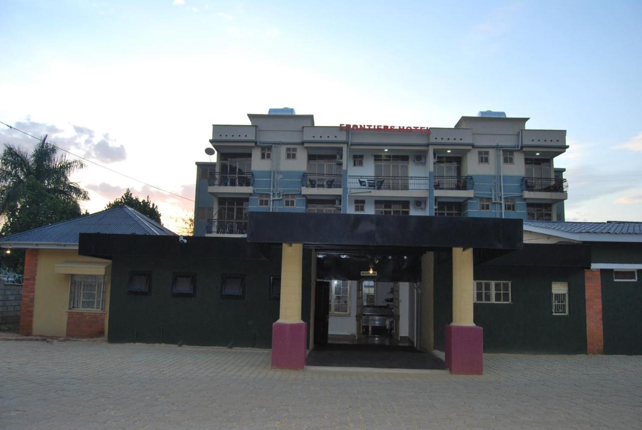 Frontiers Hotel אנטבה מראה חיצוני תמונה