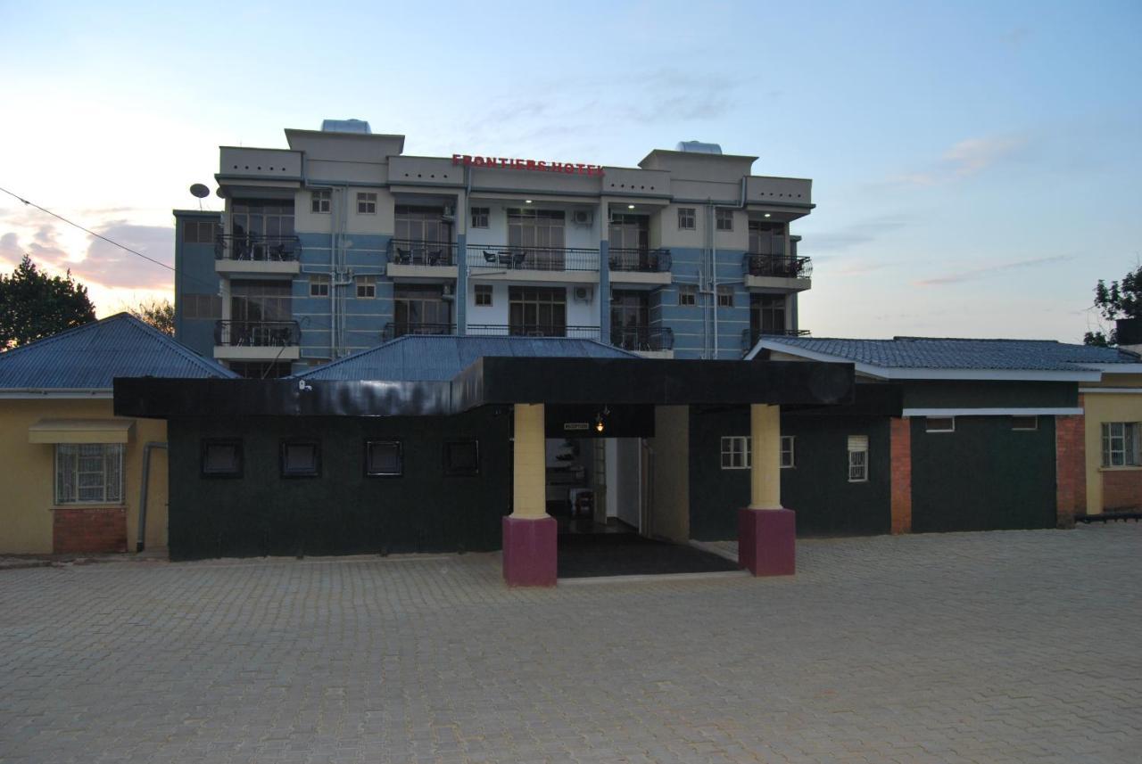 Frontiers Hotel אנטבה מראה חיצוני תמונה