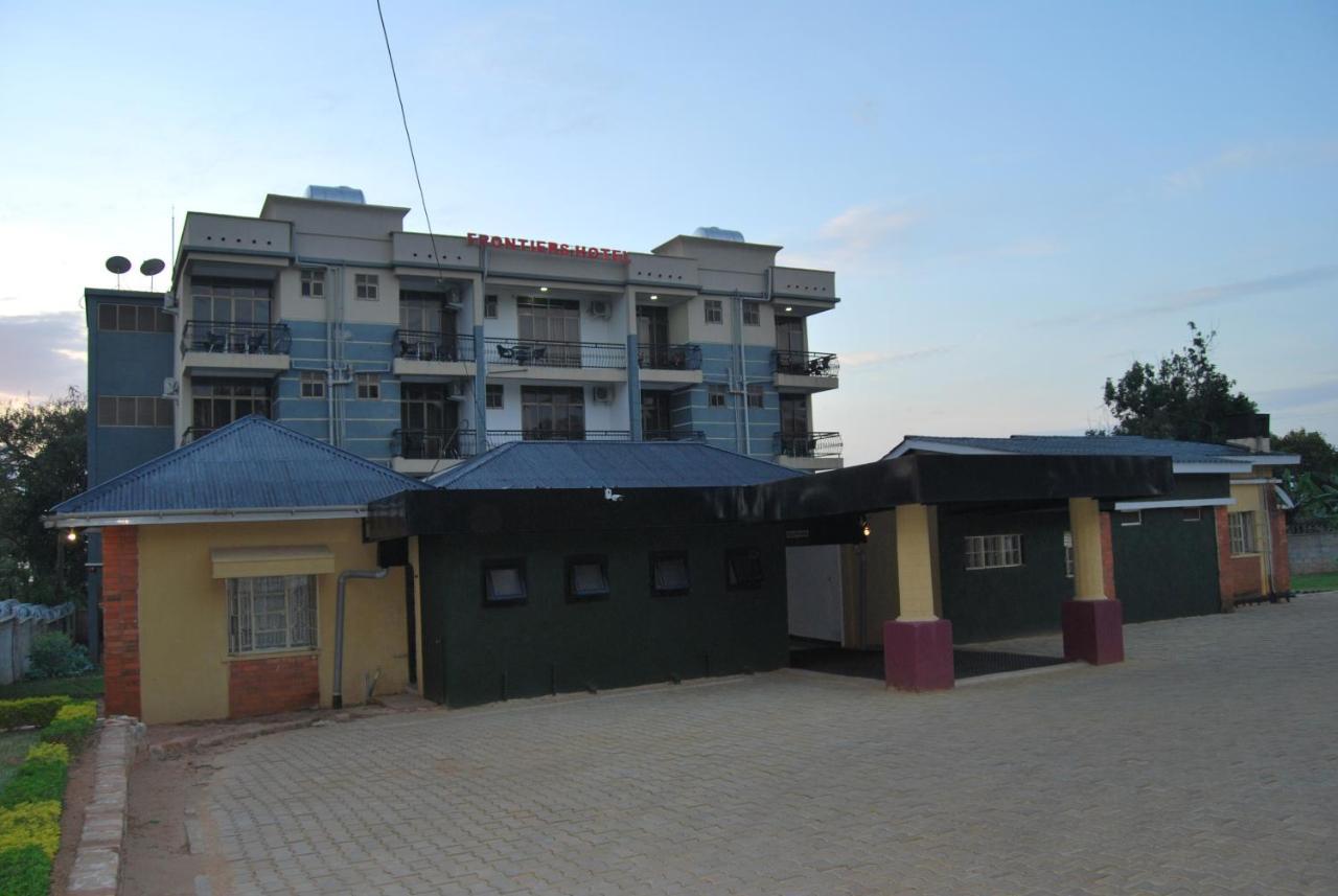 Frontiers Hotel אנטבה מראה חיצוני תמונה