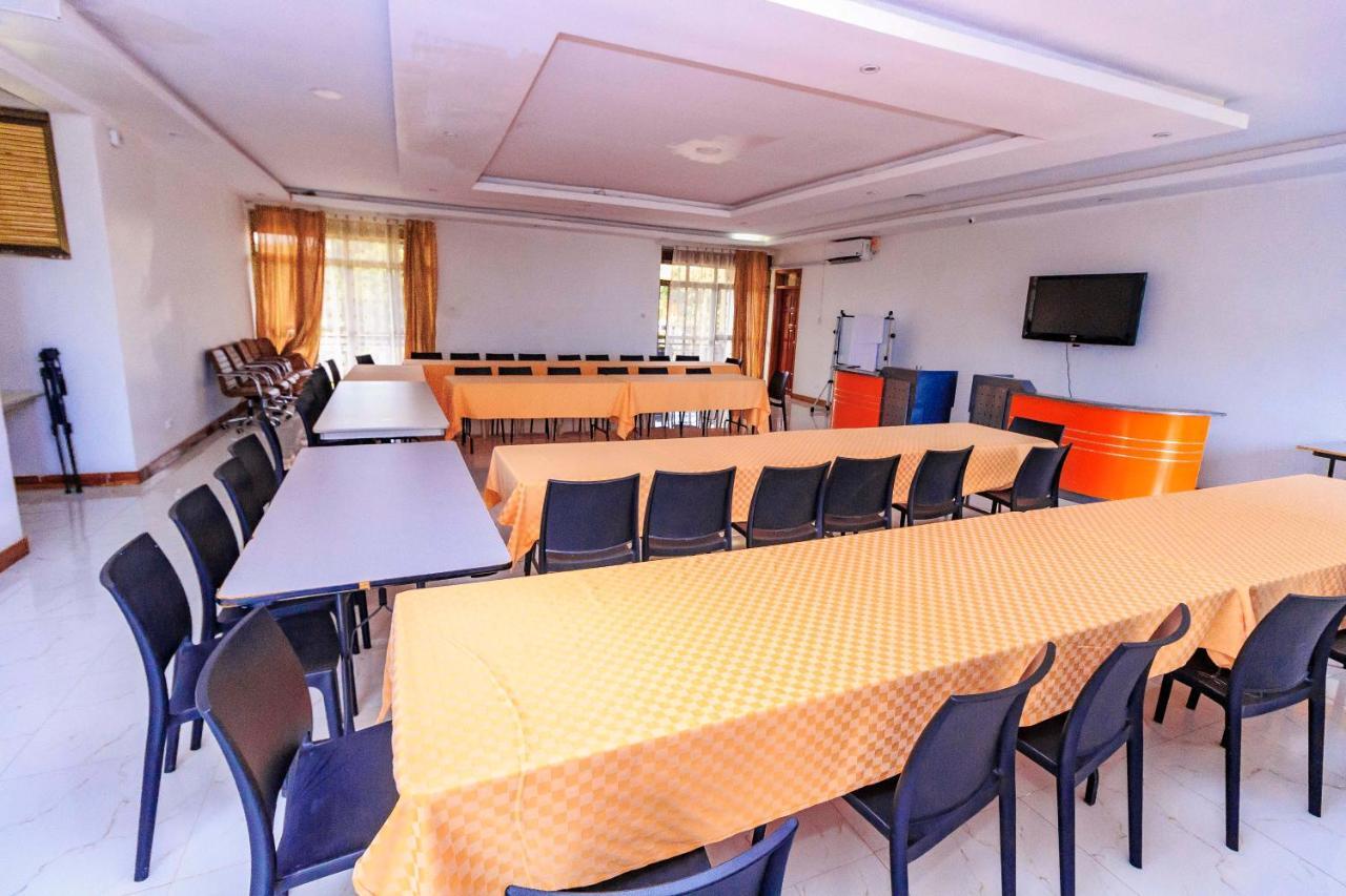 Frontiers Hotel אנטבה מראה חיצוני תמונה